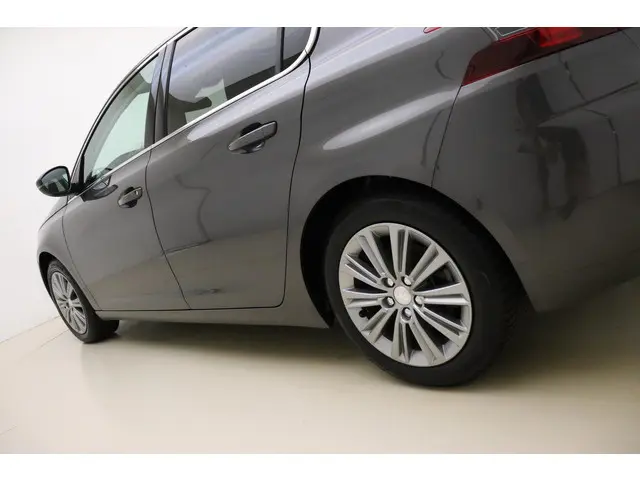 Peugeot 308 1.2 PureTech Blue Lease Premium 2020 Benzine 18