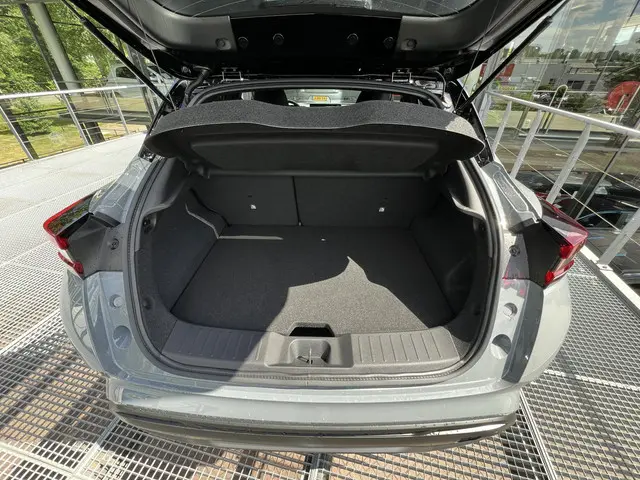 Nissan Juke 1.6 Hybrid N-Design 2025 Hybride Benzine 10