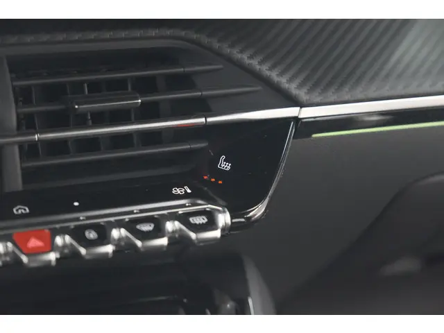 Peugeot 2008 PureTech 130 EAT8 GT 2024 Benzine 53