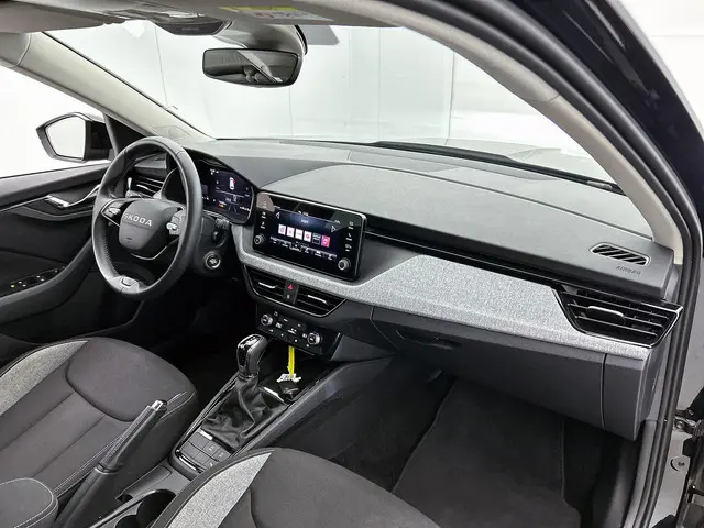 Škoda Kamiq 1.0 TSI Business Edition DSG 2025 Benzine 19