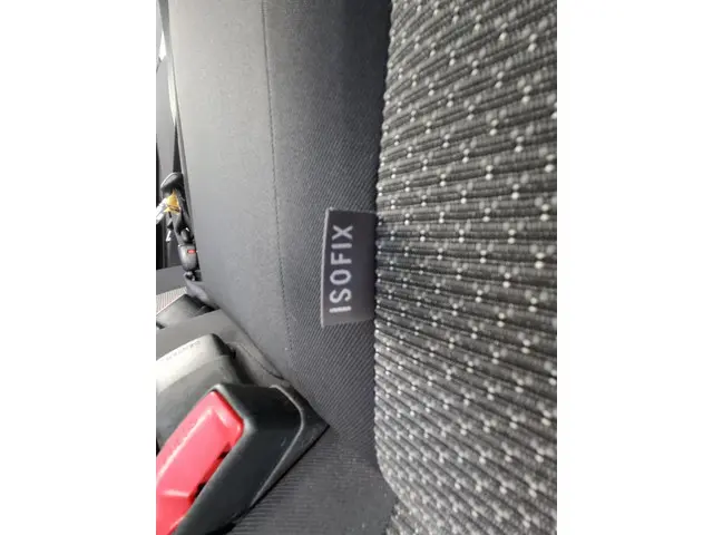 Toyota Yaris 1.5 Hybrid 2017 Hybride Benzine 29