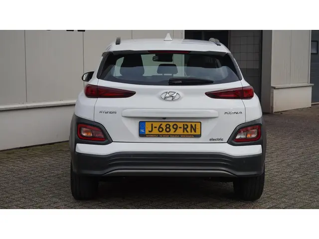 Hyundai Kona EV Comfort 64 kWh 3-fase 2020 Elektrisch