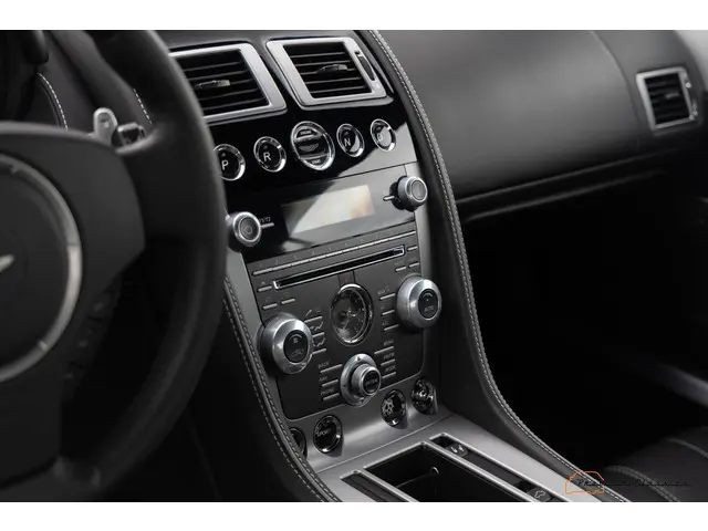 Aston Martin V12 Virage 6.0 V12 2012 Benzine 39