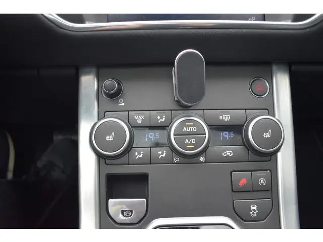 Land Rover Range Rover Evoque 240 Si4 SE 2016 Benzine 13