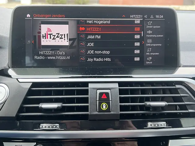 BMW X3 xDrive30e X-Line 2021 Hybride Benzine 18