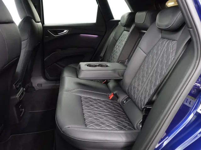 Audi Q4 e-tron 35 S Competition 55 kWh- 2021 Elektrisch 23