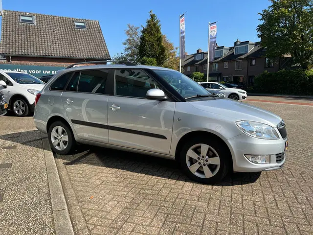 Škoda Fabia Combi 1.2 TSI Fresh 2013 Benzine 4