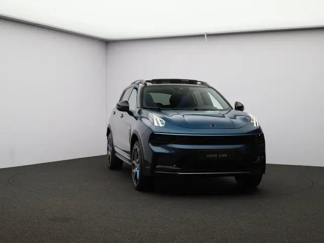 Lynk & Co 01 1.5 2025 Hybride Benzine 42