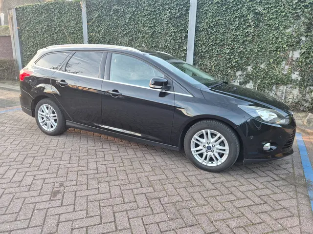 Ford Focus Wagon 1.0 EcoBoost Edition Plus 2014 Benzine 58