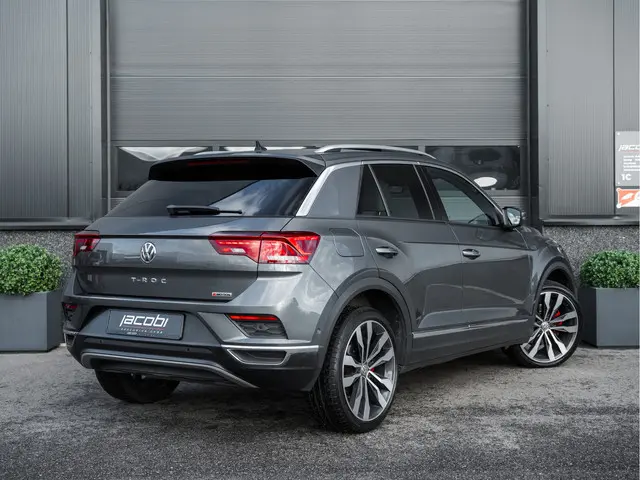Volkswagen T-Roc 3