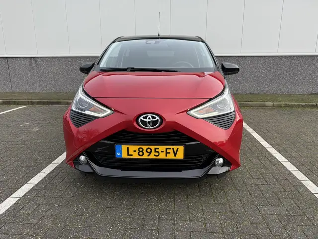 Toyota Aygo 1.0 VVT-i x-clusiv automaat 2021 Benzine 5