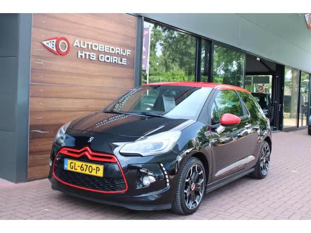 DS DS 3 1.2 PureTech So Red 2015 Benzine
