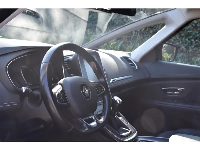 Renault Grand Scénic 1.3 TCe Bose 7p. 2019 Benzine 6