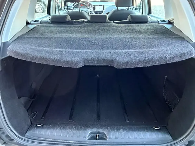 Peugeot 2008 1.2 PureTech Active 2015 Benzine 10