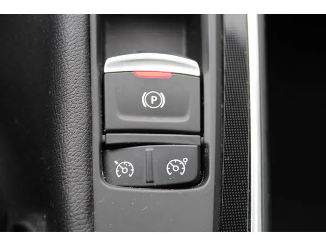 Renault Scénic 1.3 TCe Bose 140 pk 2019 Benzine 23