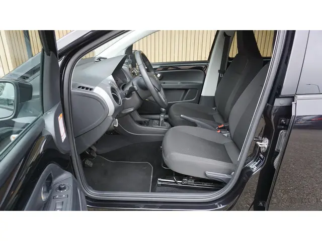 SEAT Mii 1.0 60PK 5Drs Sport Dynamic 2014 Benzine 7