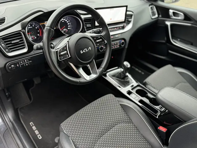 Kia Ceed 1.0 T-GDi DynamicLine 2022 Benzine 15
