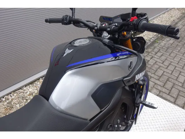 Yamaha MT 09 SP 2018 Benzine 13