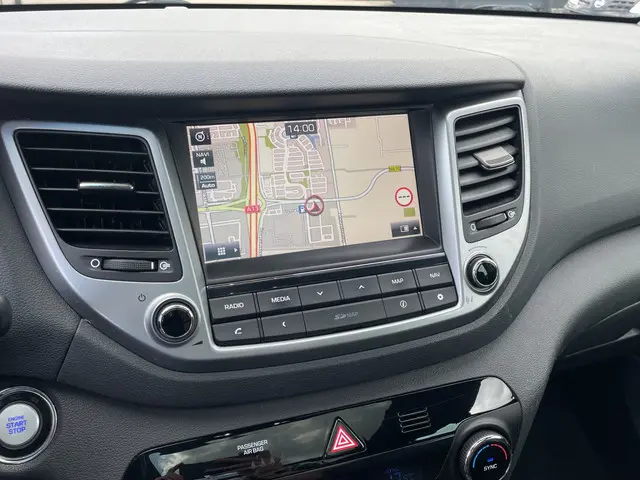 Hyundai Tucson 1.6 T-GDi Premium 2018 Benzine 17