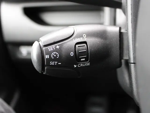Peugeot Expert 1.5 BlueHDI 100 S&S L2 2023 Diesel 17