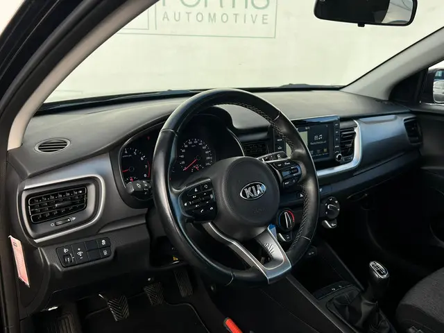 Kia Stonic 1.0 T-GDi DynamicLine 2019 Benzine 12