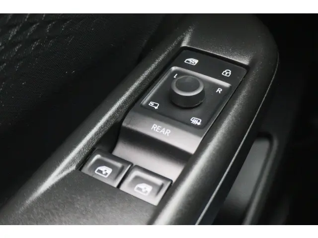 CUPRA Born Adrenaline One 62 kWh 2022 Elektrisch 29