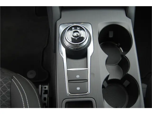 Ford Kuga 2.5 PHEV 243pk Titanium 2024 Hybride Benzine 19