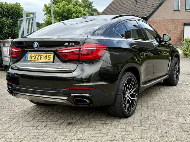 BMW X6 5.0 X-DRIVE HIGH EXECUTIVE 2014 Benzine 8