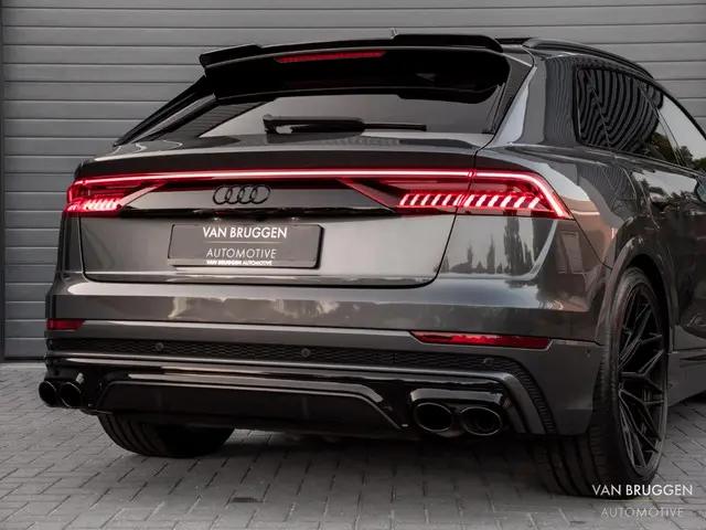 Audi Q8 55 TFSI e quattro S-Line 2021 Hybride Benzine 42