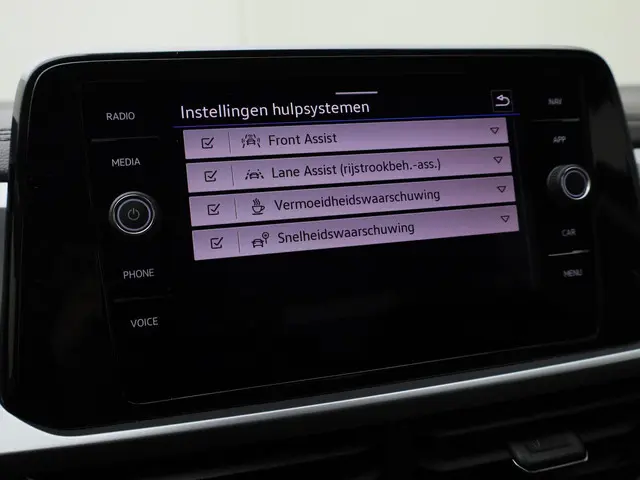 Volkswagen T-Roc 1.0TSI/116PK Life 2024 Benzine 10