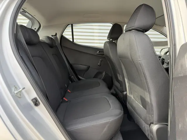 Hyundai i10 1.0i i-Motion 2017 Benzine 12