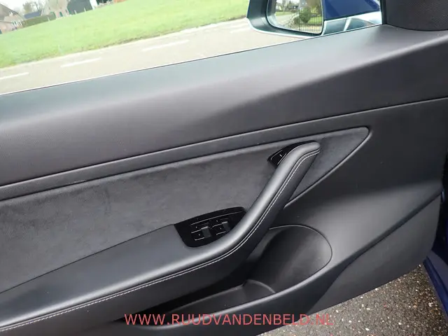 Tesla Model 3 SR+ RWD 60 kWh 2020 Elektrisch 12