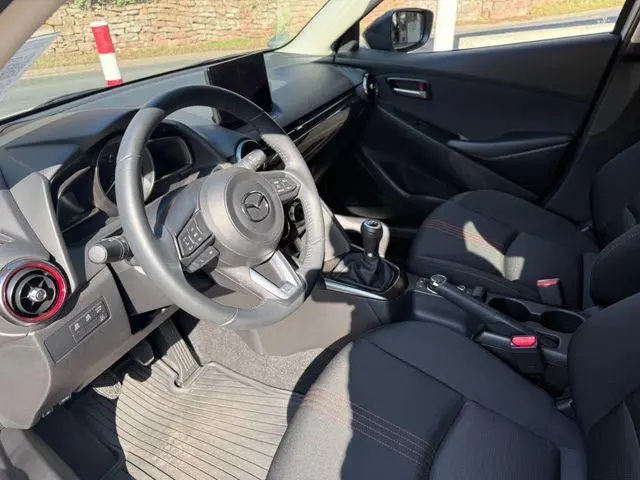 Mazda 2 Hybrid e-SkyActiv-G 90 6MT Homura 2024 Benzine 7