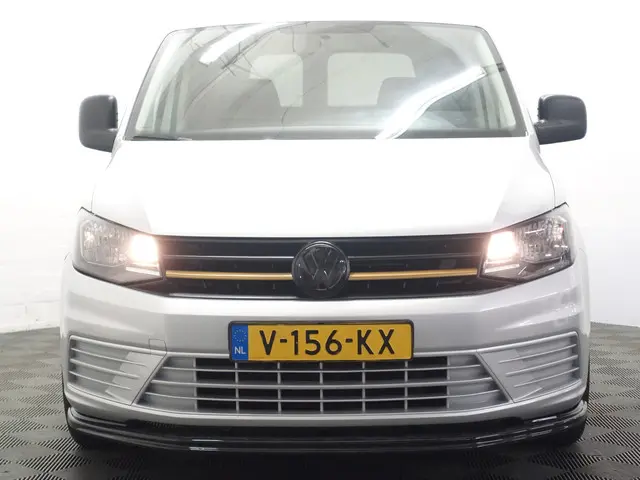Volkswagen Caddy 2.0 TDI Euro 6 L1 R-Line+ 2018 Diesel 18