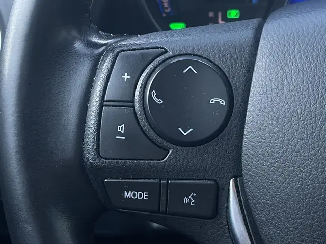 Toyota Auris 1.8 Hybrid Dynamic Go 2017 Hybride Benzine 10