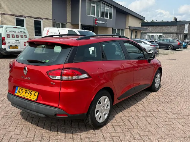 Renault Clio Estate 0.9 TCe Expression 2016 Benzine 6
