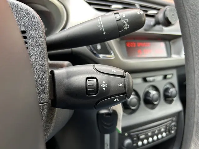 Citroën C3 1.2 VTi/ PDC/ Stoelverw./ Airco/ CC. 2013 Benzine 13