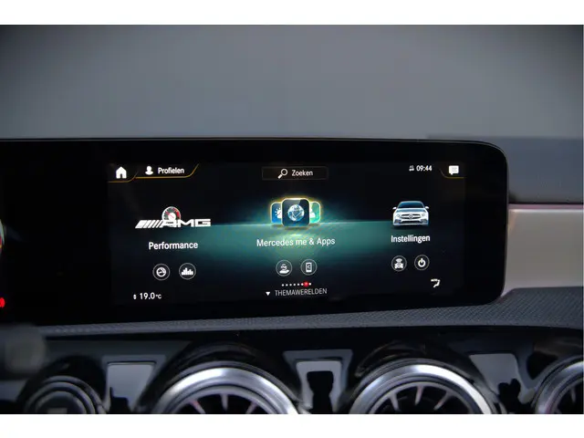 Mercedes-Benz A-Klasse AMG 35 4MATIC 2022 Benzine 52