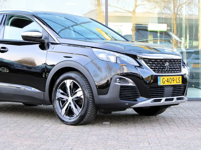 Peugeot 3008 1.2 PureTech Crossway 2019 Benzine 10