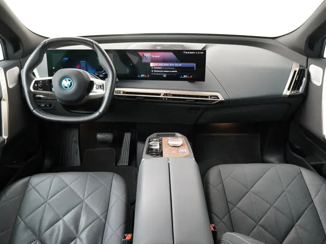 BMW iX 3