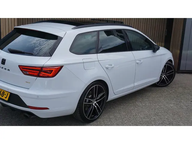 SEAT Leon ST Cupra 2.0 TSI 301pk 4DRIVE 2019 Benzine 65