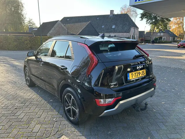Kia Niro 1.6 GDi Hybrid DynamicLine 2023 Hybride Benzine 8
