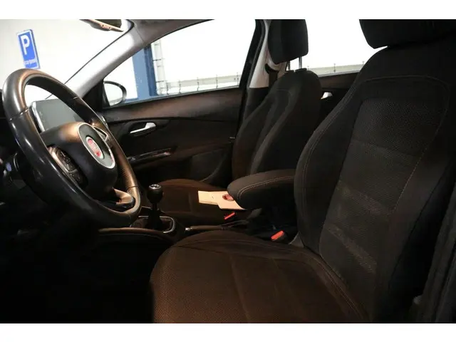 Fiat Tipo 1.4 Mirror / 12 MAANDEN GARANTIE ! ! ! 2016 Benzine 9