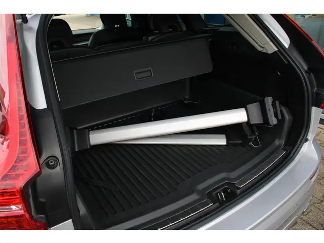 Volvo XC60 2.0 B5 Momentum Exclusive 2021 Benzine 6