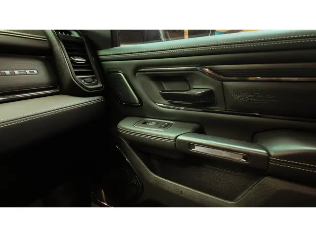 Dodge Ram 1500 5.7 V8 4x4 Limited 2024 LPG/Gas 20