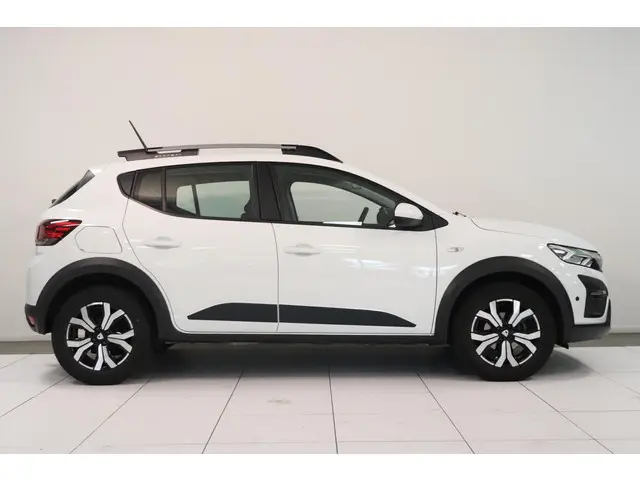Dacia Sandero Stepway 1.0 TCe 90 Comfort 2022 Benzine 16