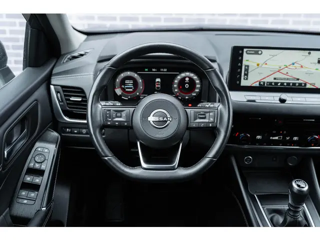 Nissan QASHQAI 1.3 MHEV N-Connecta 2022 Benzine 31