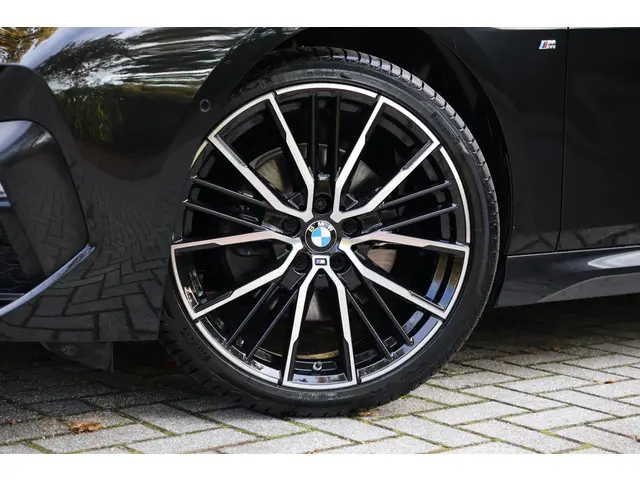 BMW 2 Serie Gran Coupé 218i Gran Coupe 2023 Benzine 2