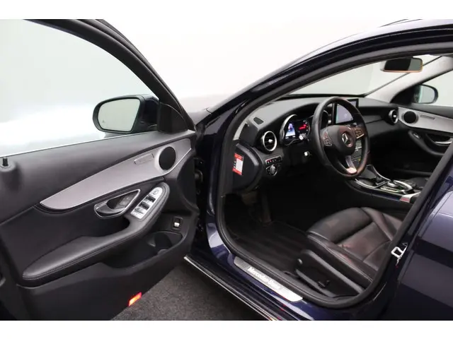 Mercedes-Benz C-Klasse Estate 250 Prestige 2015 Benzine 4