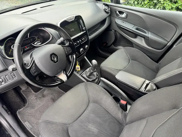 Renault Clio Estate 1.5 dCi ECO Expression 2015 Diesel 10